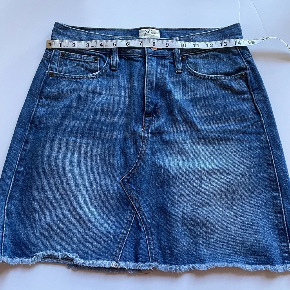 J. Crew Jean Denim skirt EUC raw hem size 26 / small
